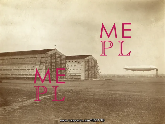 : R101 at Cardington, Bedford : R101 at Cardington, Bedford