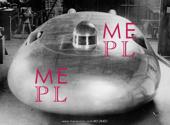 : Race car. The high speed race car RAILTON CAR of John Cobb. April 5th 1938. Photograph : Race car. The high speed race car RAILTON CAR of John Cobb. April 5th 1938. Photograph