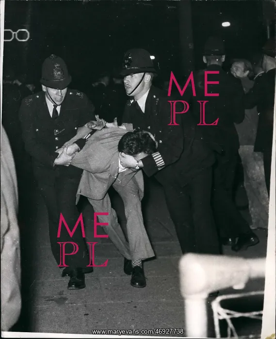 : Race riots, Notting Hill : Race riots, Notting Hill
