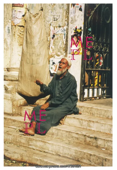  : RACIAL / PAKISTAN / BEGGAR