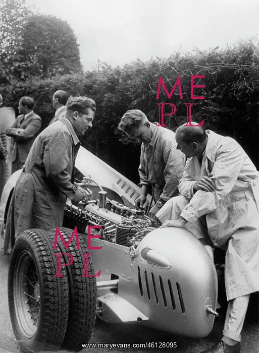 : Racing car : Racing car