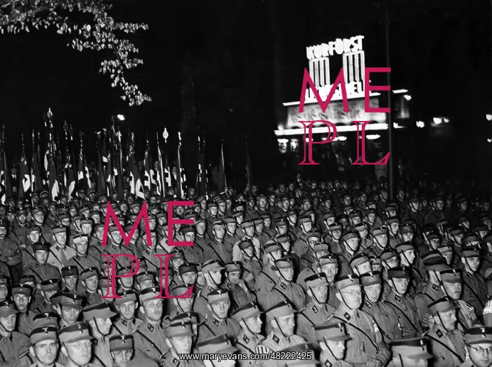 : Radio broadcast of the election speech of Hitler in Berl : Radio broadcast of the election speech of Hitler in Berl