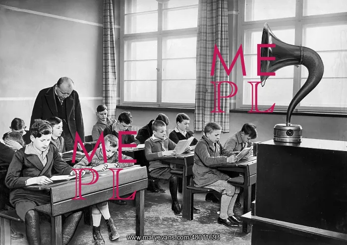 : Radio in the classroom, 1929 : Radio in the classroom, 1929
