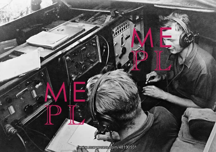 : Radio operators on the Eastern front, 1941 : Radio operators on the Eastern front, 1941