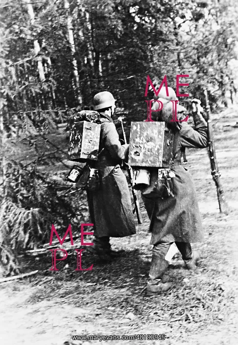 : Radio operators on the Eastern front, 1941 : Radio operators on the Eastern front, 1941