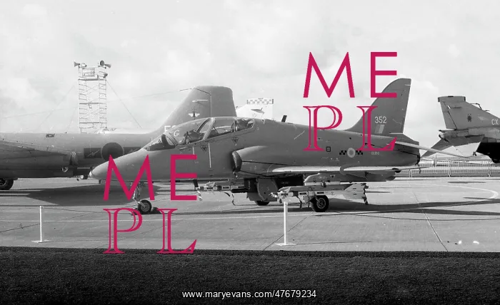 : RAF Hawk T.1A XX352 - Culdrose : RAF Hawk T.1A XX352 - Culdrose