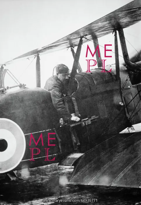 : RAF RE-8. Pilot Sargent Frost Demonstrating RAF Re-8 with Vertical Fuselage-Mounted : RAF RE-8. Pilot Sargent Frost Demonstrating RAF Re-8 with Vertical Fuselage-Mounted
