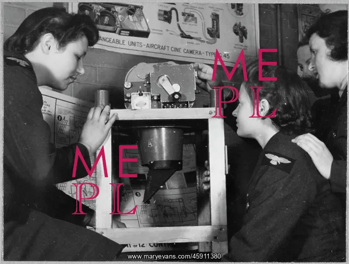 : RAF's No. 2 School of Photography : RAF's No. 2 School of Photography
