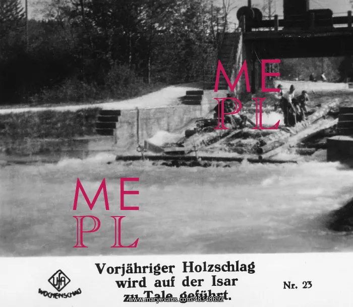 : Raft slide on the Isar, around 1925 : Raft slide on the Isar, around 1925