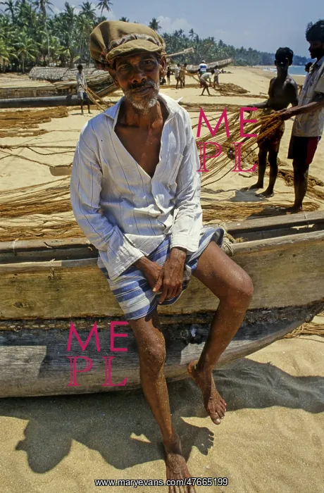 : Ragged boatman, Sri Lanka : Ragged boatman, Sri Lanka