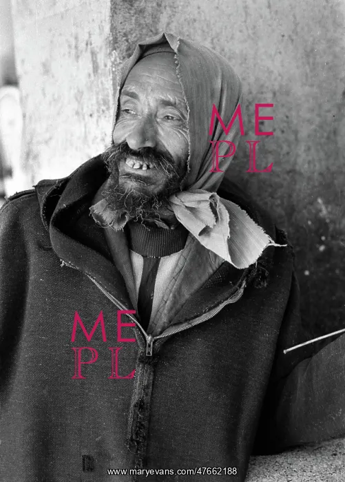 : Ragged man Djerba : Ragged man Djerba