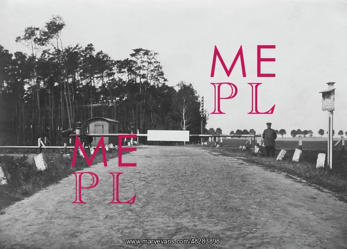 : Railroad crossing, 1919 : Railroad crossing, 1919