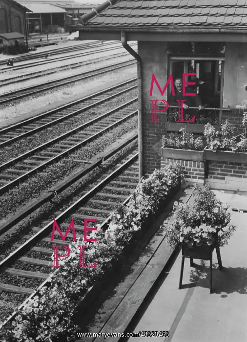 : Railroad guard house, 1936 : Railroad guard house, 1936