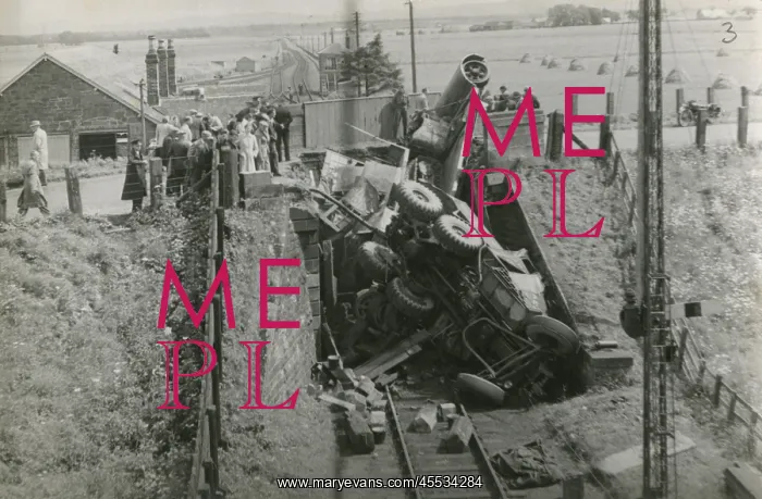 : Railway Bridge Collapse (1 / 3) : Railway Bridge Collapse (1 / 3)
