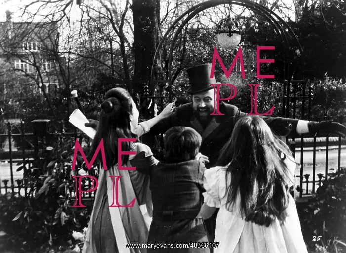 : THE RAILWAY CHILDREN : THE RAILWAY CHILDREN