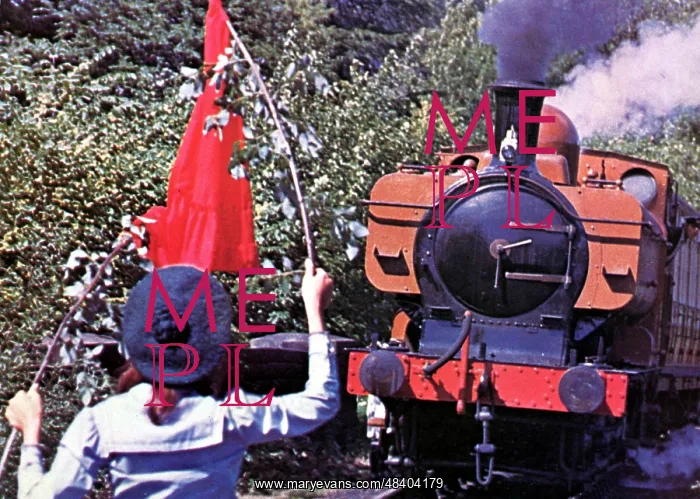 : THE RAILWAY CHILDREN : THE RAILWAY CHILDREN