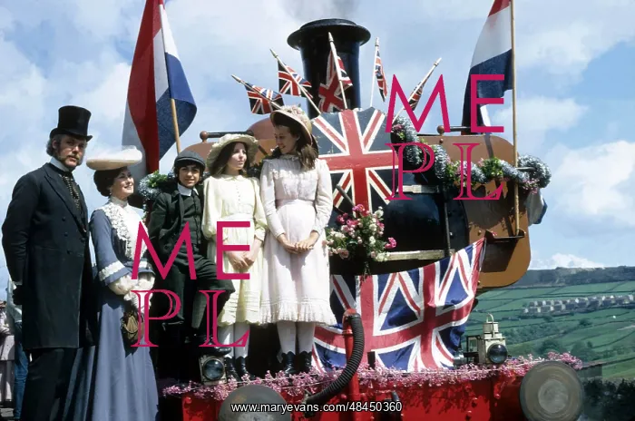 : The Railway Children : The Railway Children