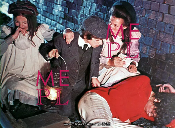 : THE RAILWAY CHILDREN : THE RAILWAY CHILDREN