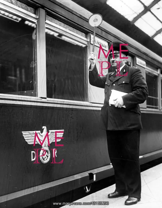 : Railway employee of the Berlin S-Bahn, 1938 : Railway employee of the Berlin S-Bahn, 1938