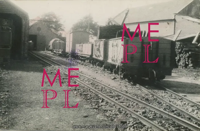 : Railway Station - Depot (Lynton and Barnstable Line) : Railway Station - Depot (Lynton and Barnstable Line)