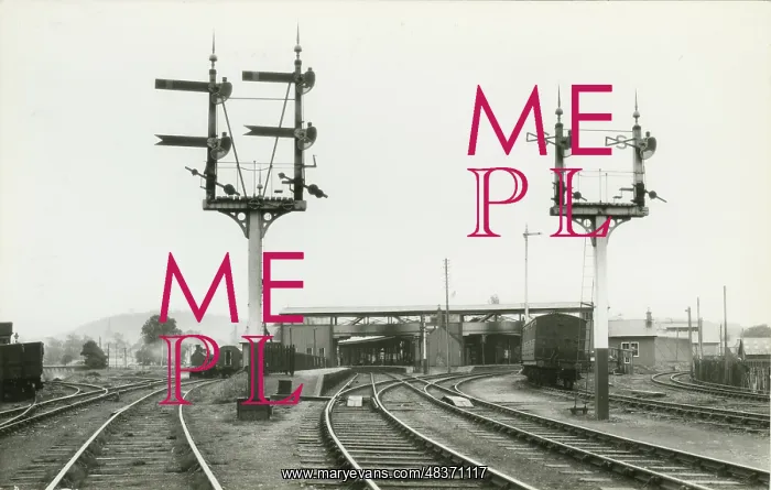 : Railway Station - Showing HR 96) : Railway Station - Showing HR 96)