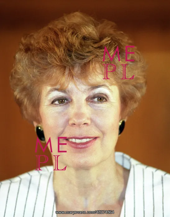 : Raisa Gorbacheva, 1990 : Raisa Gorbacheva, 1990