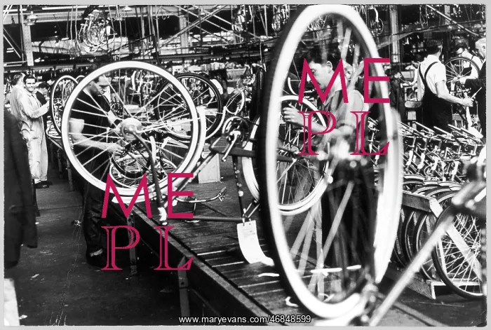 : Raleigh cycle factory, Nottingham : Raleigh cycle factory, Nottingham