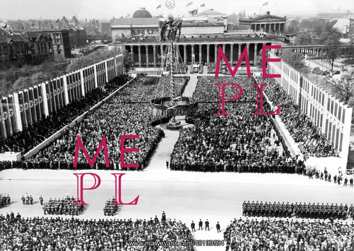 : Rally for May 1st in the Berlin Lustgarten : Rally for May 1st in the Berlin Lustgarten