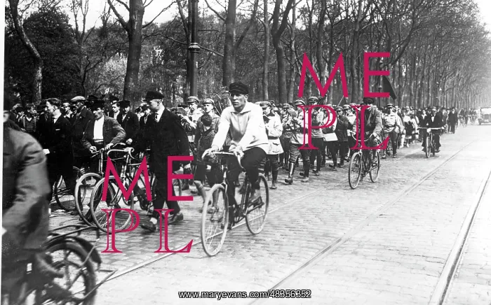: Rally of the RFB on May Day, 1928 : Rally of the RFB on May Day, 1928