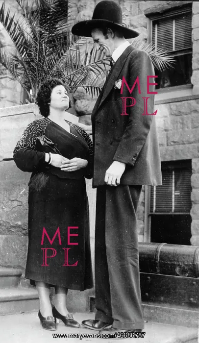 : Ralph Madsen (2.20 meters tall) with : Ralph Madsen (2.20 meters tall) with