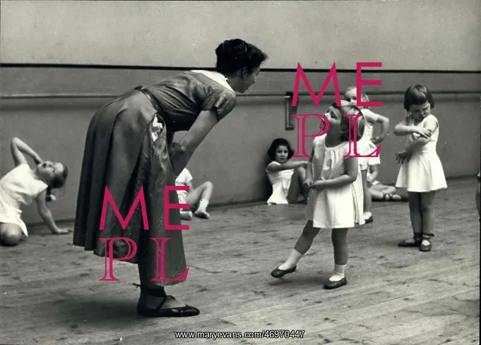 : Rambert dance class : Rambert dance class