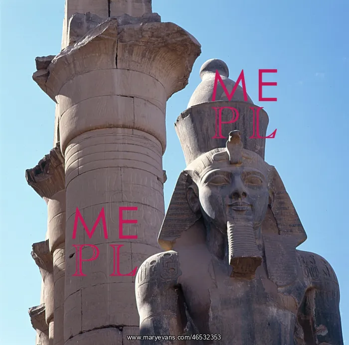 : RAMESES II STATUE : RAMESES II STATUE