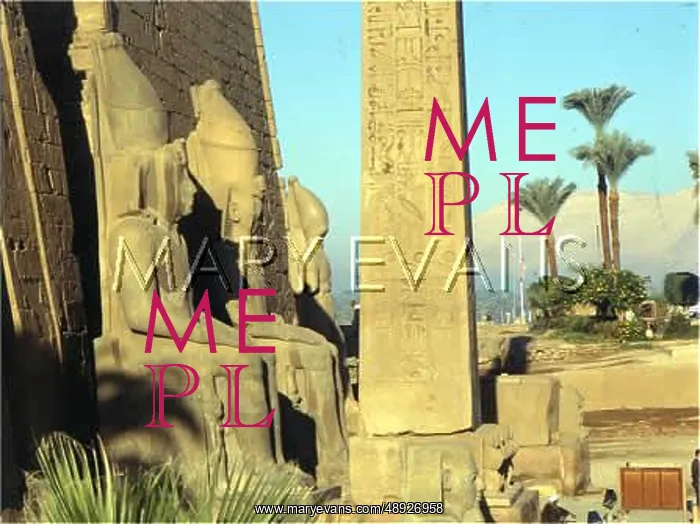 : RAMESES II STATUE : RAMESES II STATUE