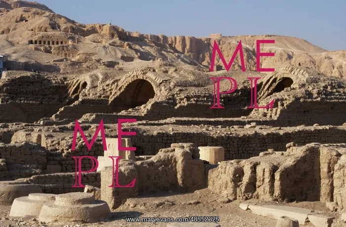 : Ramesseum. Temple area designed to barns or warehouses. Luxo : Ramesseum. Temple area designed to barns or warehouses. Luxo