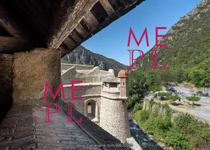 : Ramparts, Villefranche-de-Conflent, Pyrenees-Orientales : Ramparts, Villefranche-de-Conflent, Pyrenees-Orientales