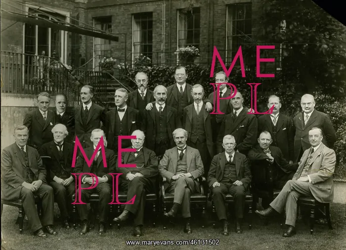 : Ramsay MacDonald's Cabinet, first Labour Government : Ramsay MacDonald's Cabinet, first Labour Government