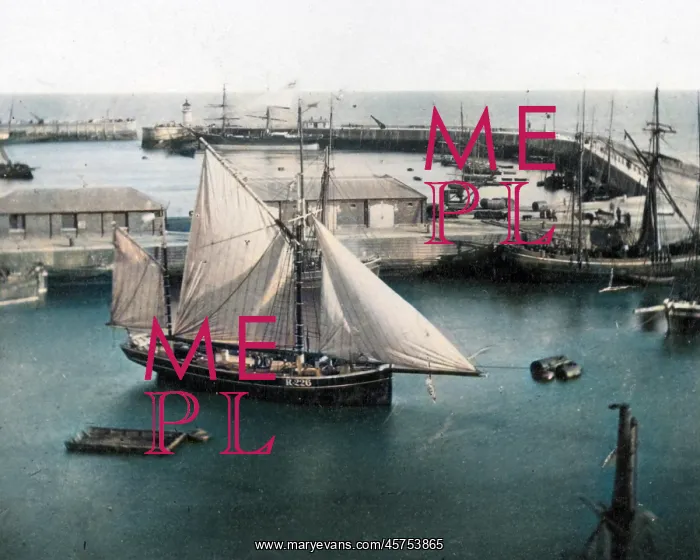 : Ramsgate Harbour, Kent, England : Ramsgate Harbour, Kent, England
