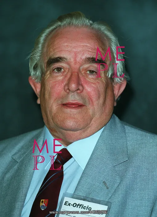  : Ray Powell MP