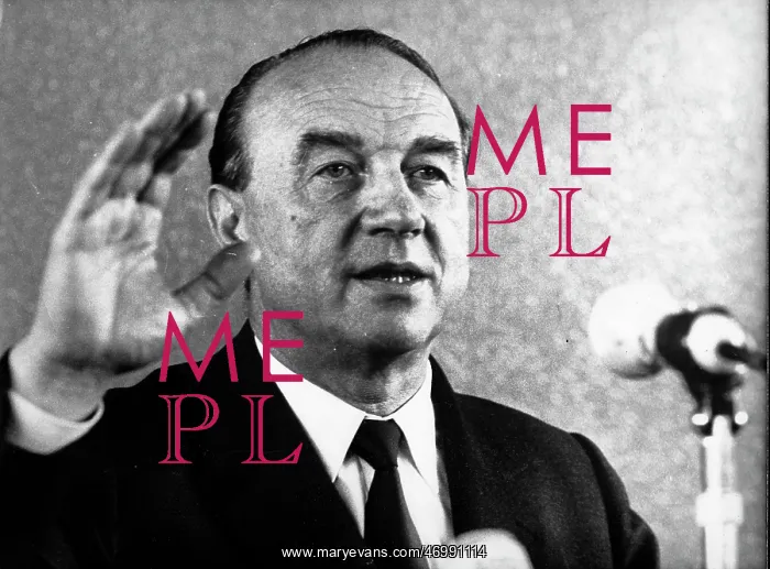 : Raymond Marcellin during a press conference : Raymond Marcellin during a press conference