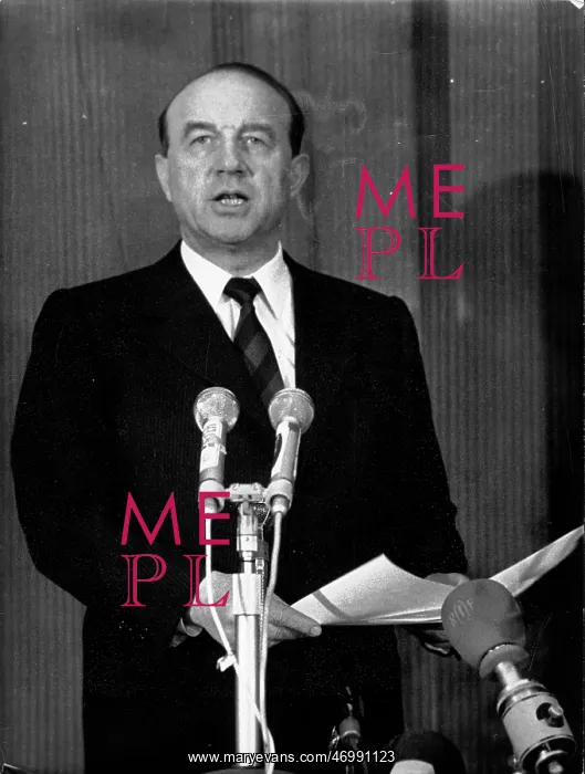 : Raymond Marcellin during a press conference : Raymond Marcellin during a press conference