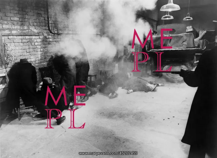 : Re-enactment of the St. Valentine's Day ? : Re-enactment of the St. Valentine's Day ?