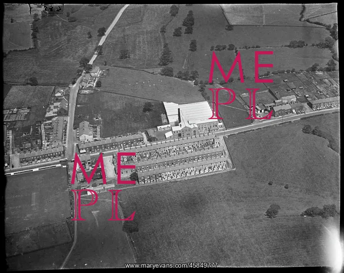 : Read Cotton Mill, Read, c1930s : Read Cotton Mill, Read, c1930s