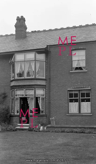: Rear view of house : Rear view of house