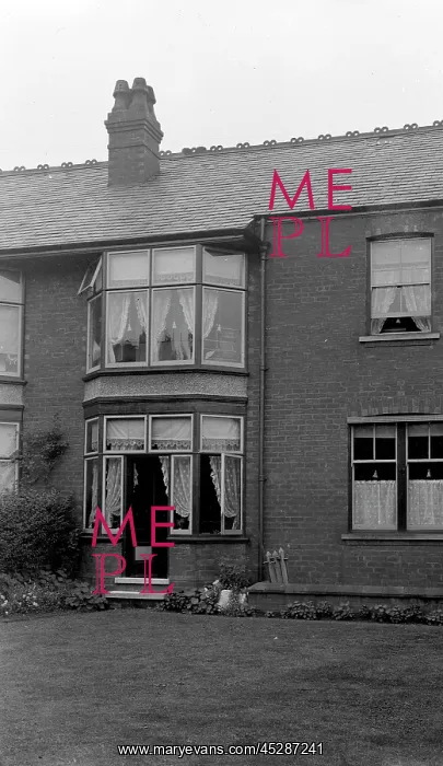 : Rear view of house : Rear view of house