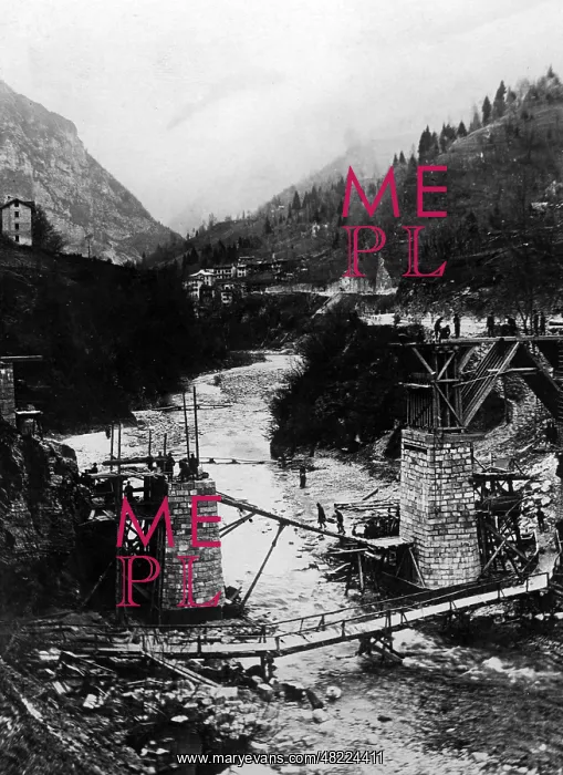 : Rebuilding a bridge, 1918 : Rebuilding a bridge, 1918