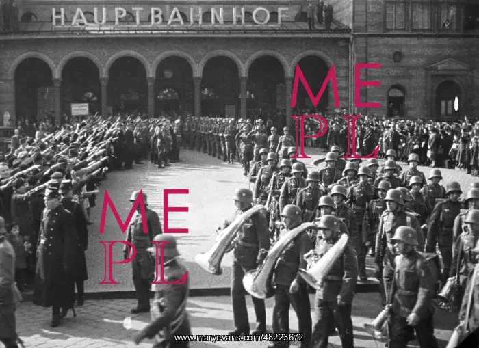 : Reception of Austrian soldiers at the main station in Mu : Reception of Austrian soldiers at the main station in Mu