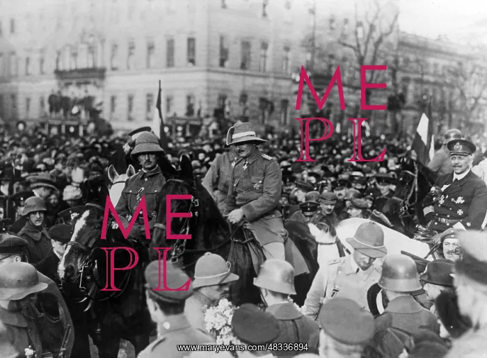 : Reception of homecoming German soldiers at : Reception of homecoming German soldiers at