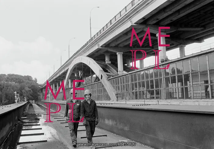 : Reconstruction of Metro bridge in Moscow, 1986 : Reconstruction of Metro bridge in Moscow, 1986