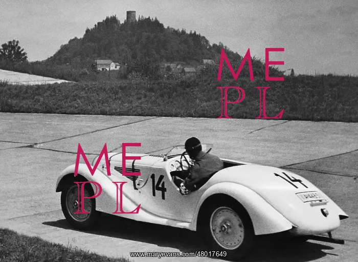 : Record-breaking run at the Nuerburgring, 1936 : Record-breaking run at the Nuerburgring, 1936