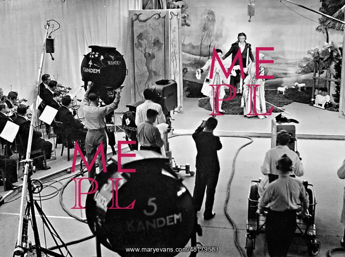 : Recording of an opera performance at a television station : Recording of an opera performance at a television station